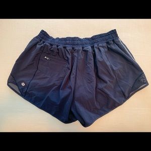 Lululemon women shorts size 10